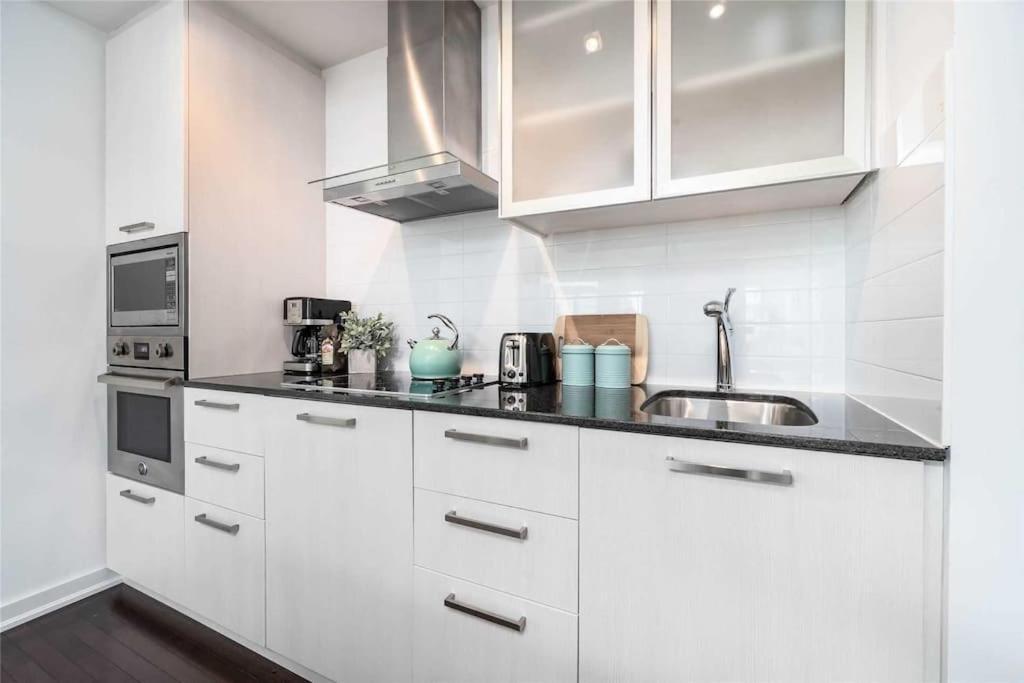 New Superior Lakeview Luxury 3-Bedroom Suite On 48 Floor Toronto Exterior foto