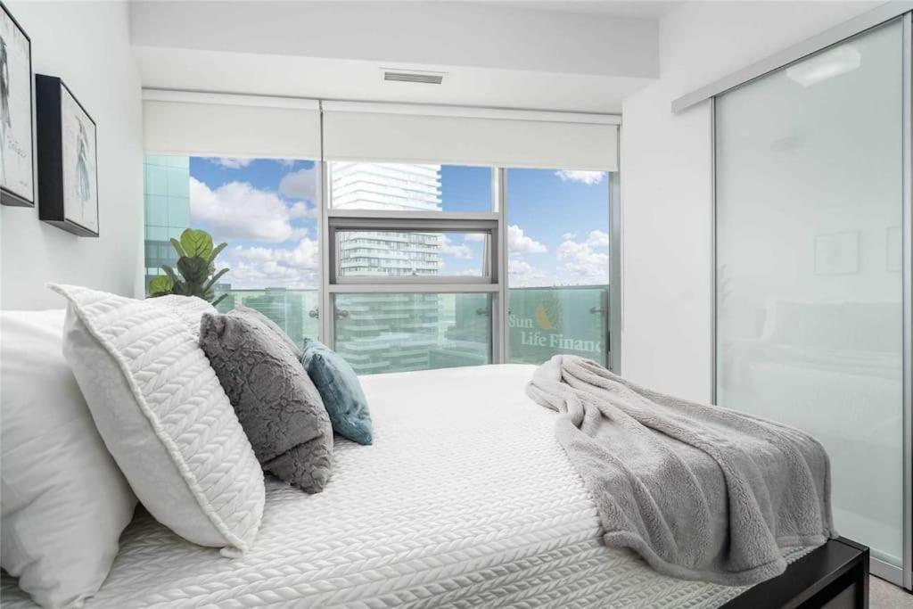 New Superior Lakeview Luxury 3-Bedroom Suite On 48 Floor Toronto Exterior foto