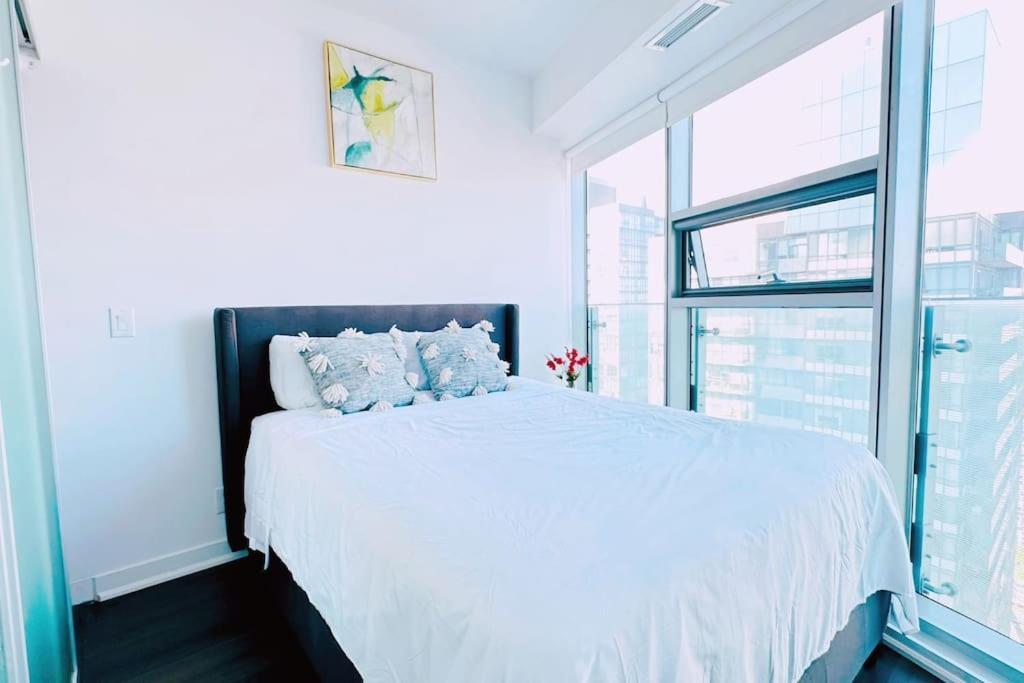 New Superior Lakeview Luxury 3-Bedroom Suite On 48 Floor Toronto Exterior foto