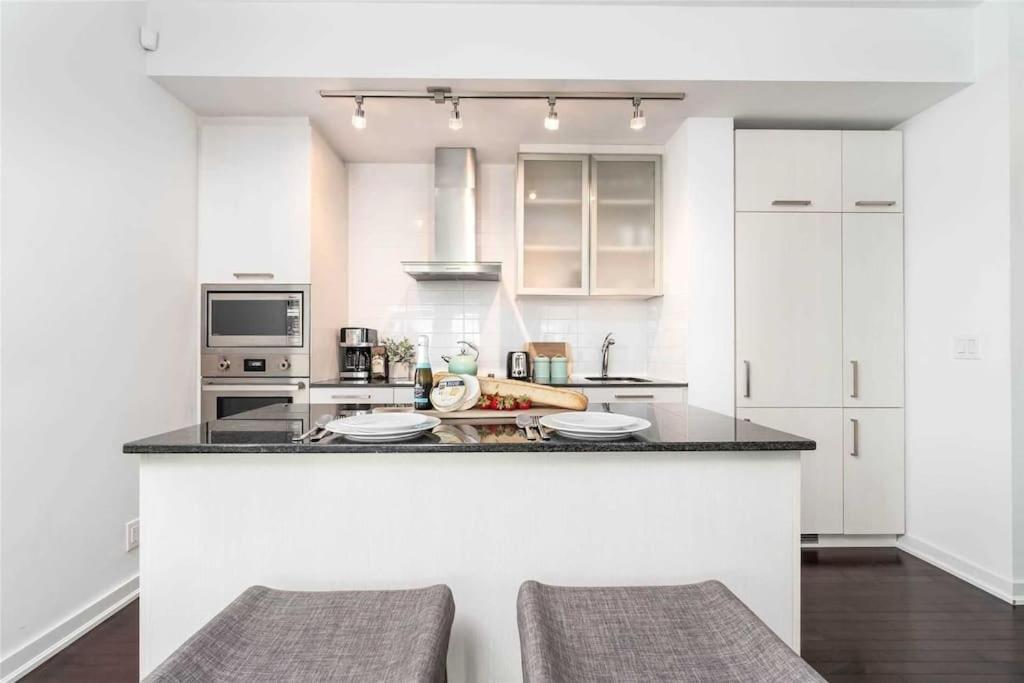 New Superior Lakeview Luxury 3-Bedroom Suite On 48 Floor Toronto Exterior foto